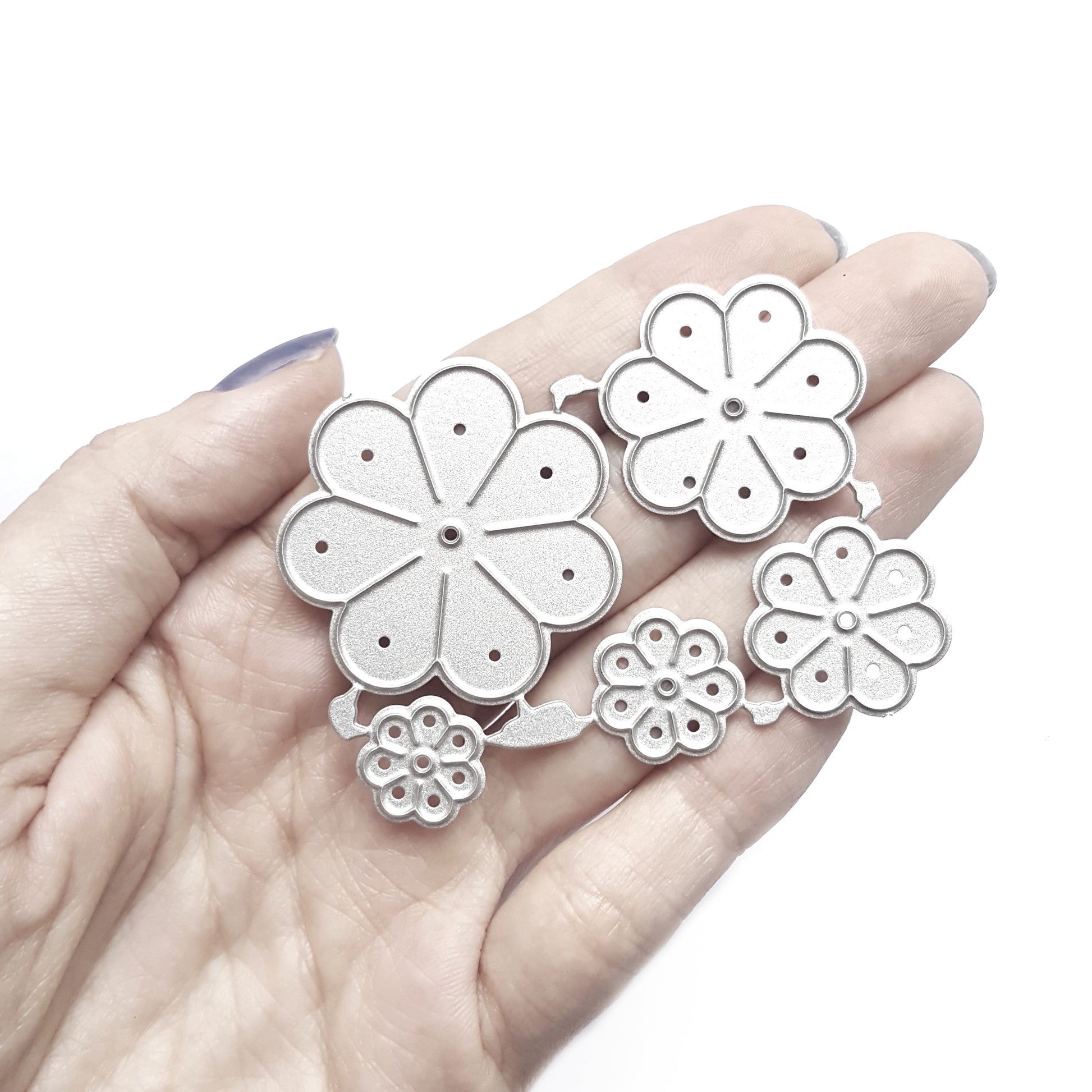 FLOWER CUTTING DIES SET 5 PCS SET - Luxy Kraft