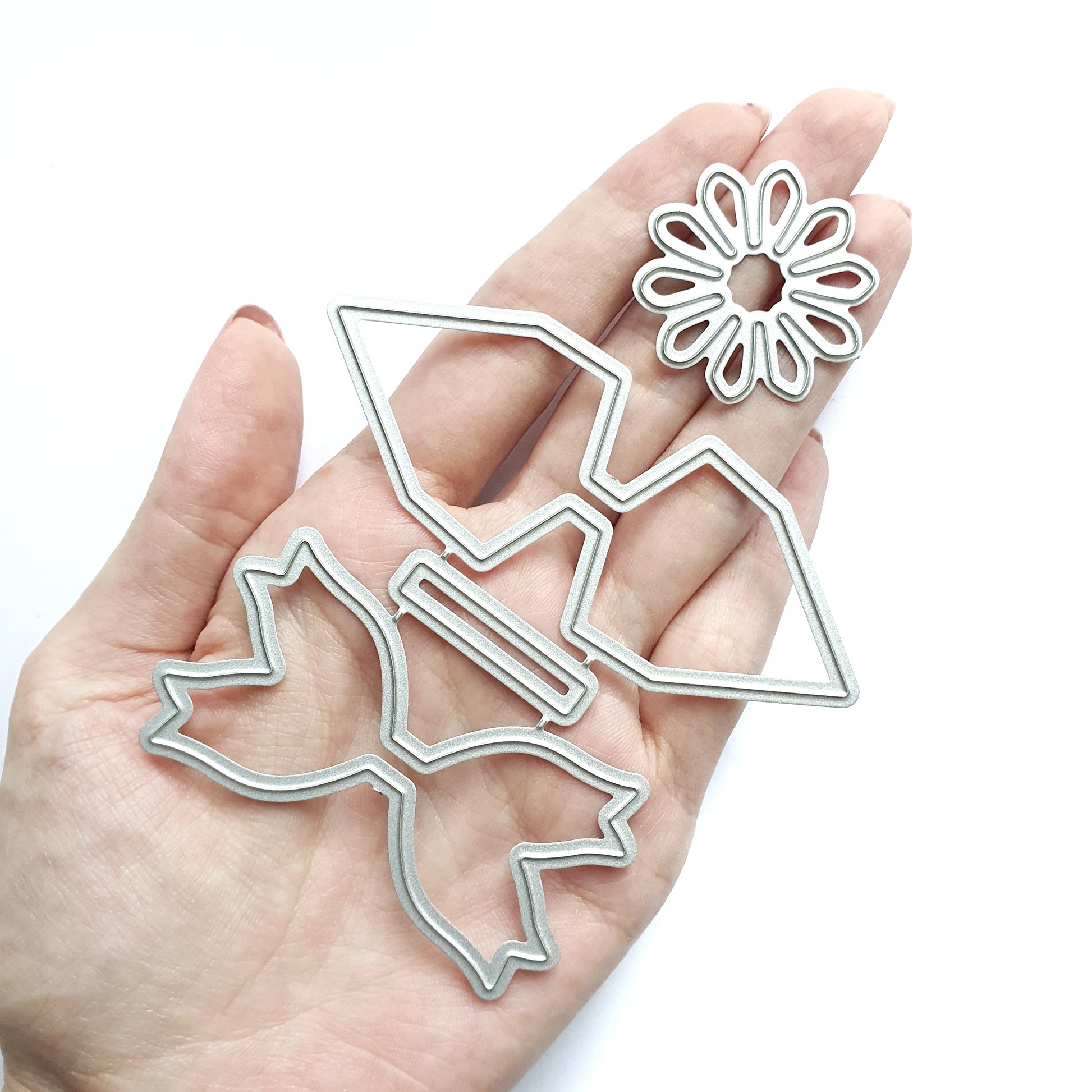 FLOWER BOW CUTTING DIES - Luxy Kraft