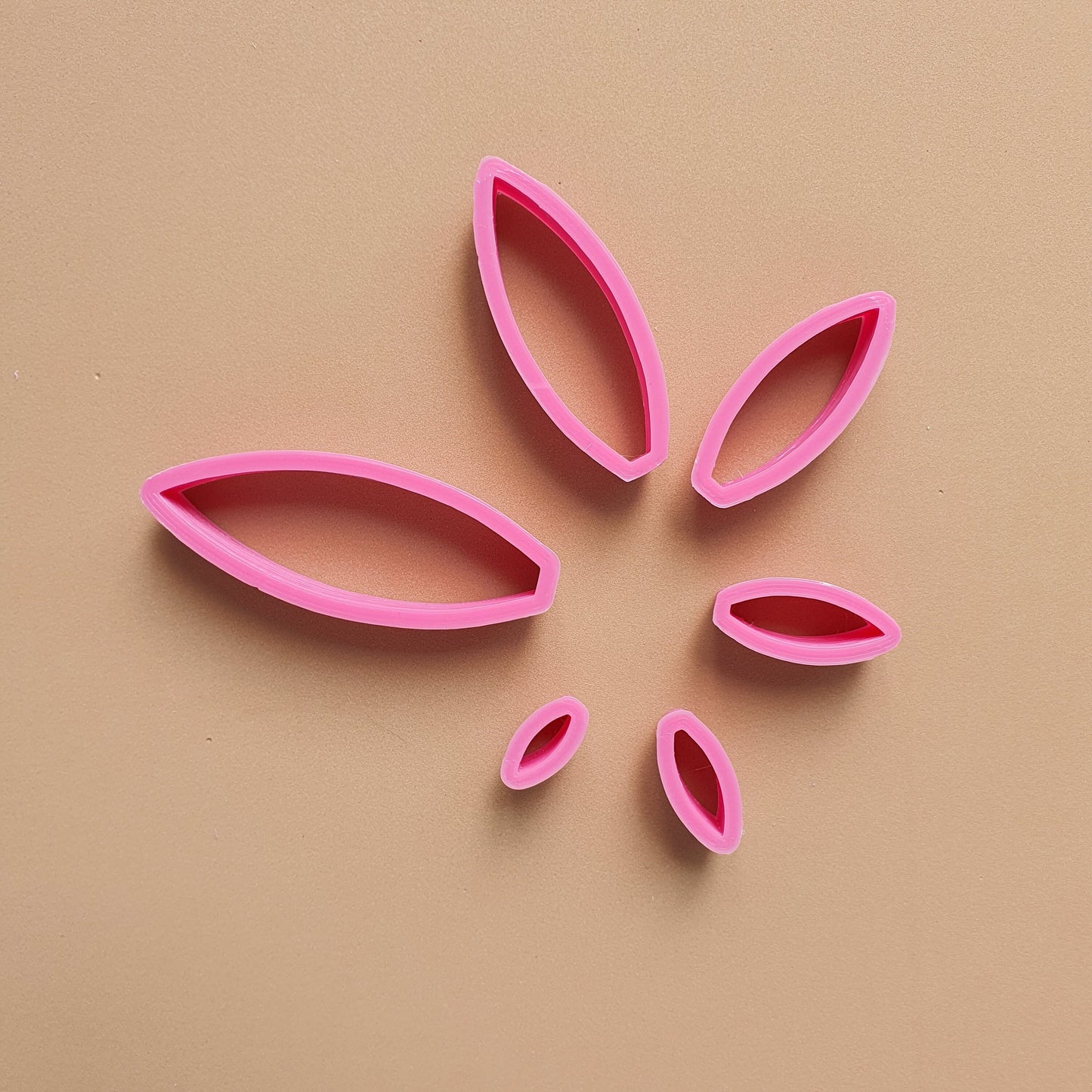 Sunflower petals Polymer clay 3D cutters set of 6 pcs - Luxy Kraft