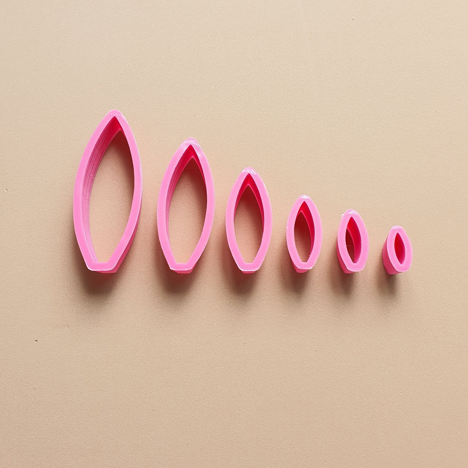 Sunflower petals Polymer clay 3D cutters set of 6 pcs - Luxy Kraft
