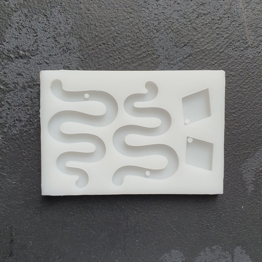 Snake Silicone earring mold Jewelry Resin mould for resin and epoxy - Luxy Kraft