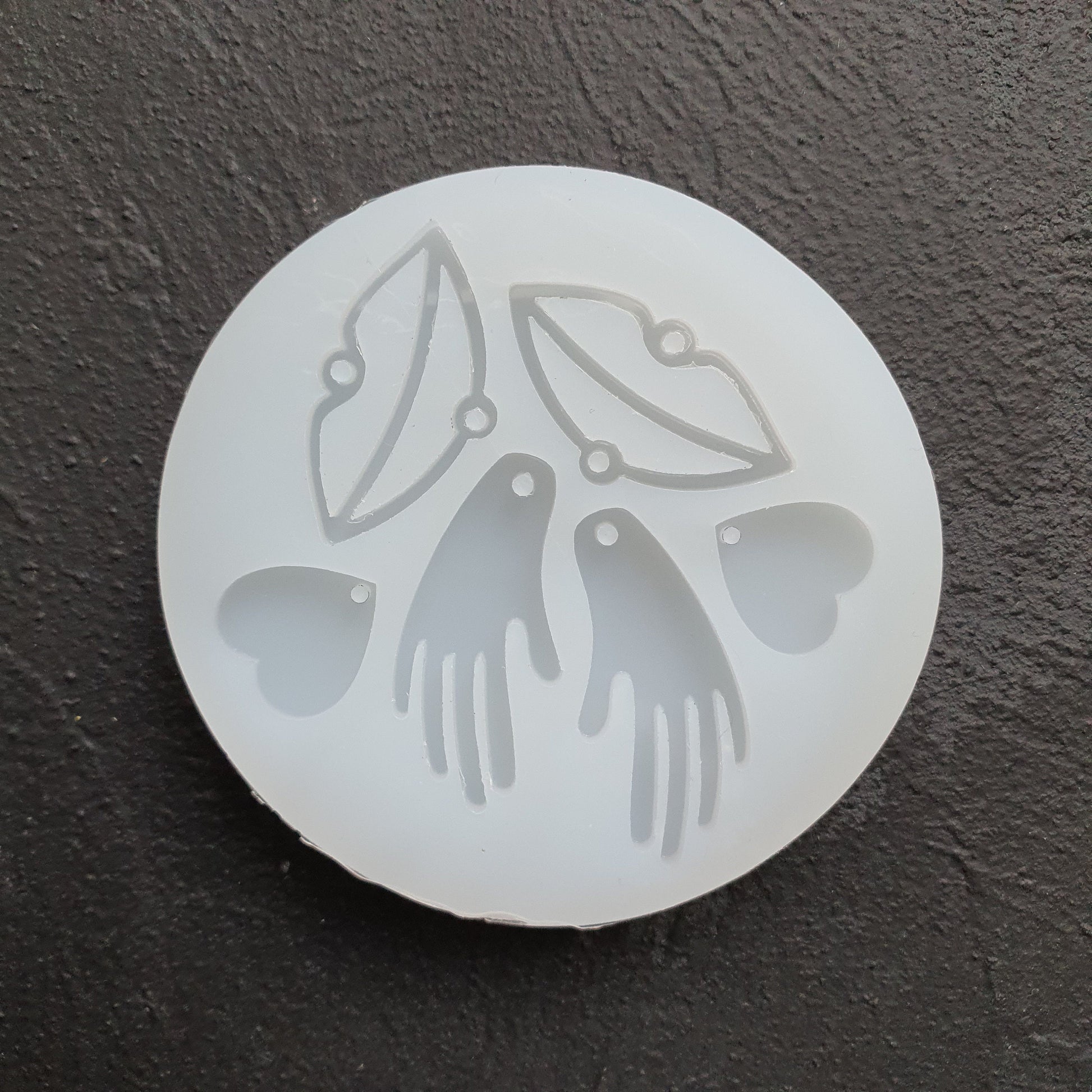 Silicone earring mold Woman lips Hands Heart Abstract Jewelry Resin mould for resin and epoxy - Luxy Kraft