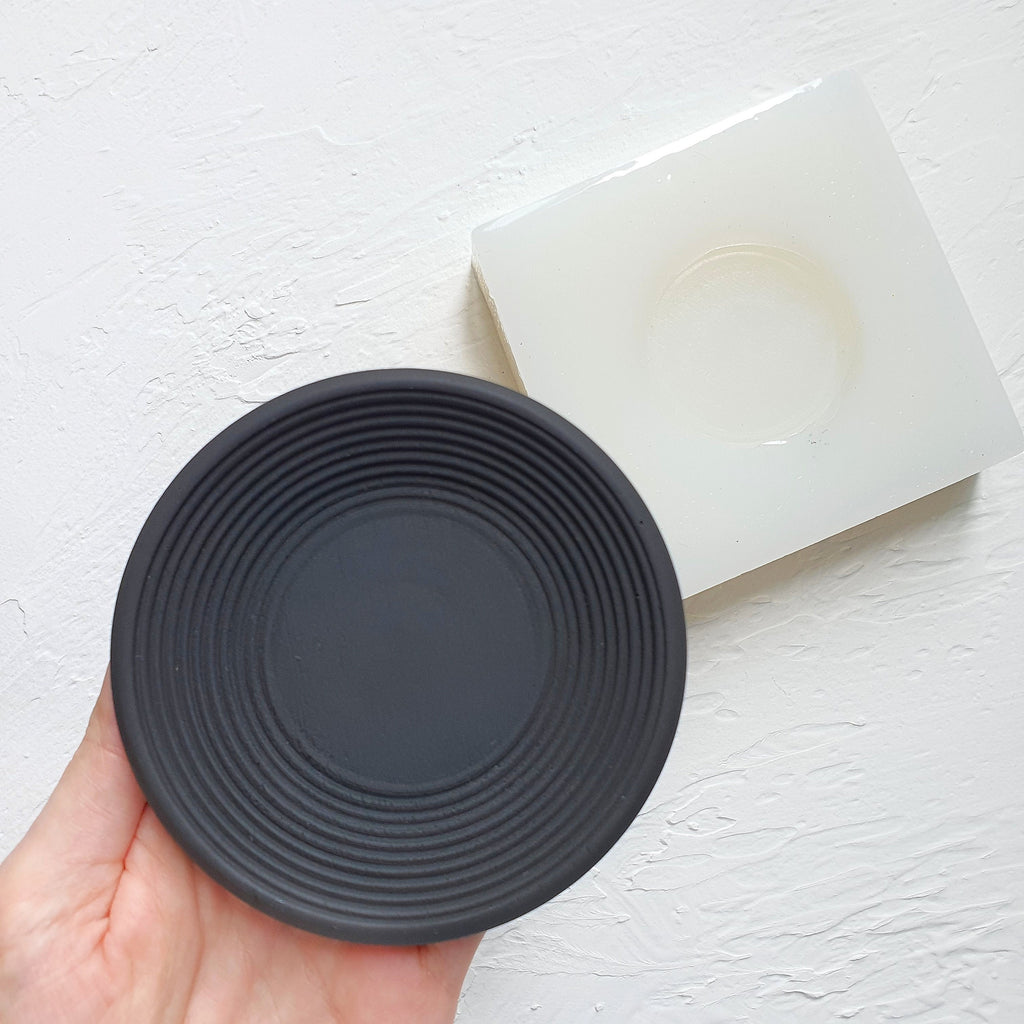 Saucer Coaster Plate silicone mold Resin Epoxy Jesmonite mold 10.5 cm - Luxy Kraft