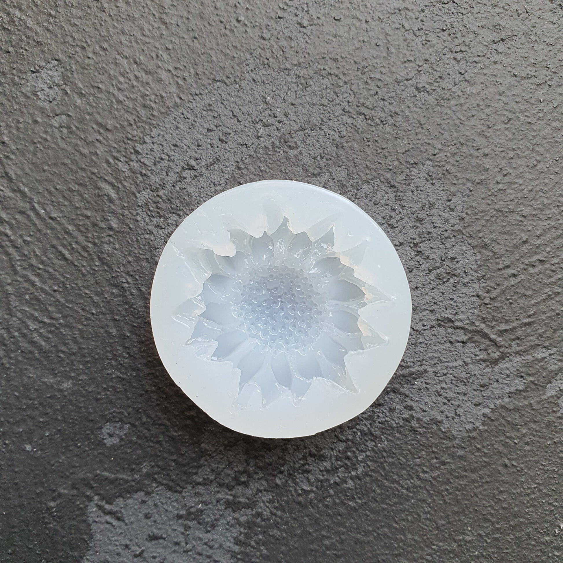 Sunflower Earring mold Silicone earrings mould for resin and epoxy 3.5 cm