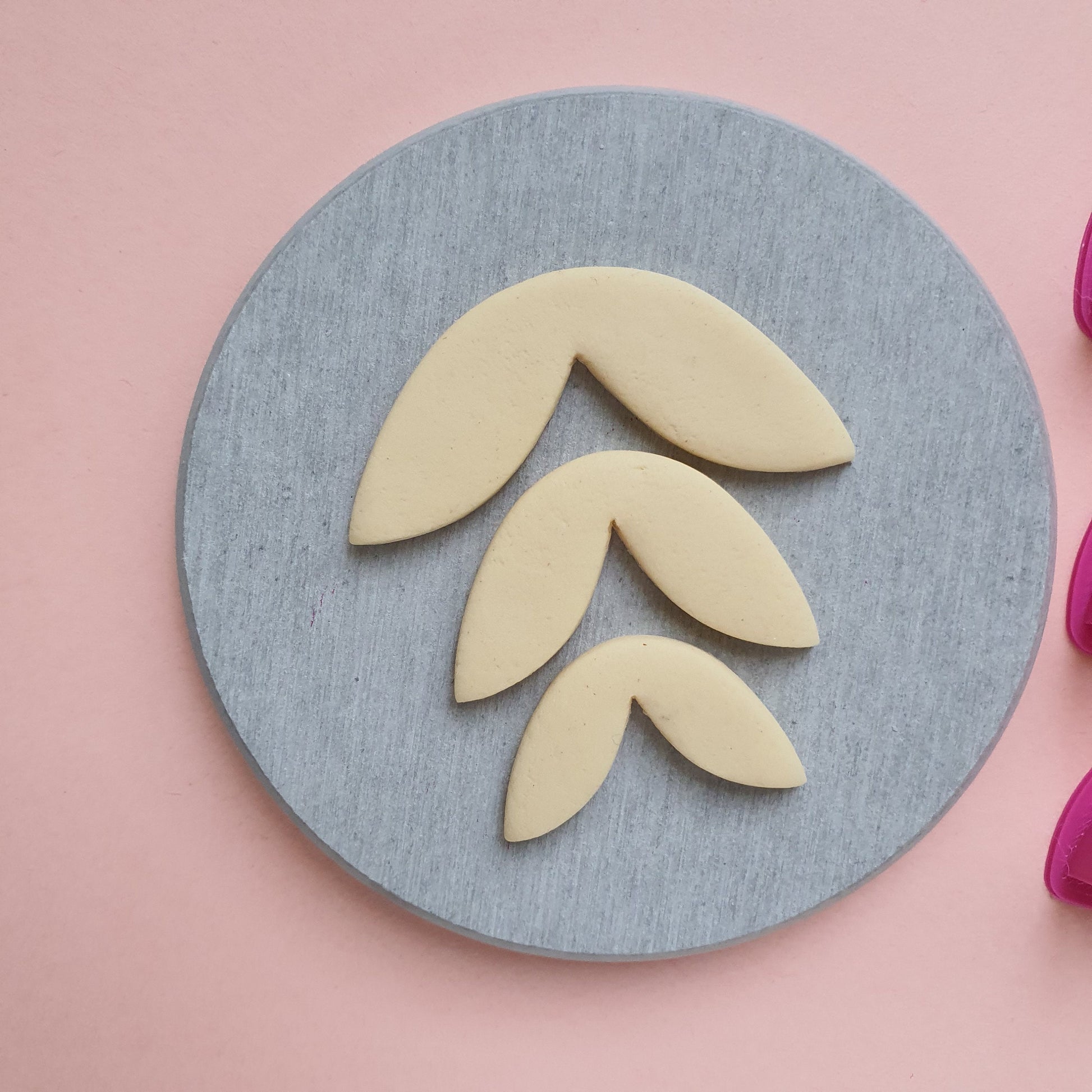 Clay cutters Polymer clay tools "Leaves" earrings cutters - Luxy Kraft
