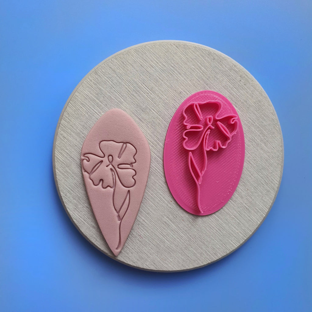 Polymer clay 3D "Flower" stamp embossing - Luxy Kraft