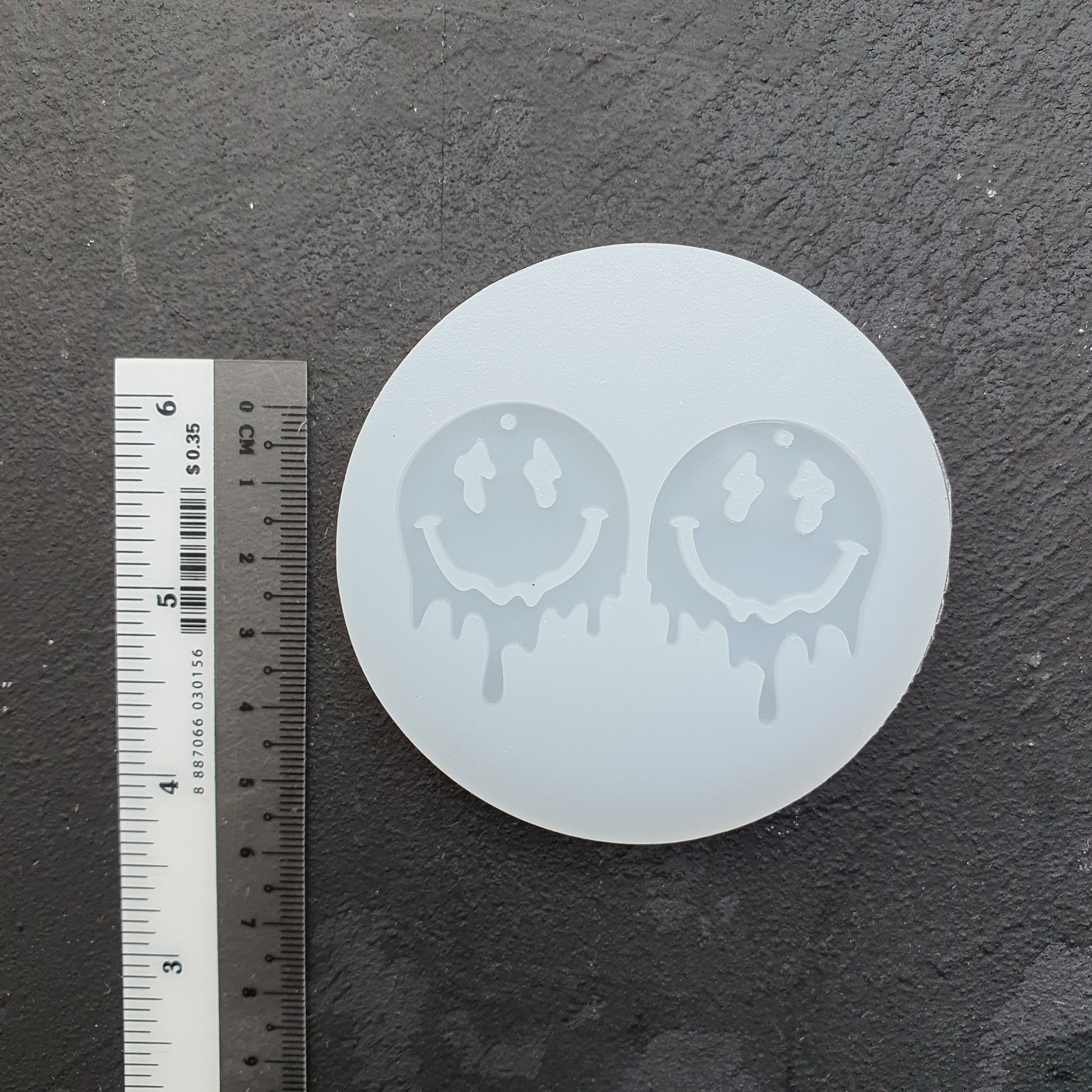 Halloween Smyle Ghost Silicone earrings mold for resin and epoxy - Luxy Kraft