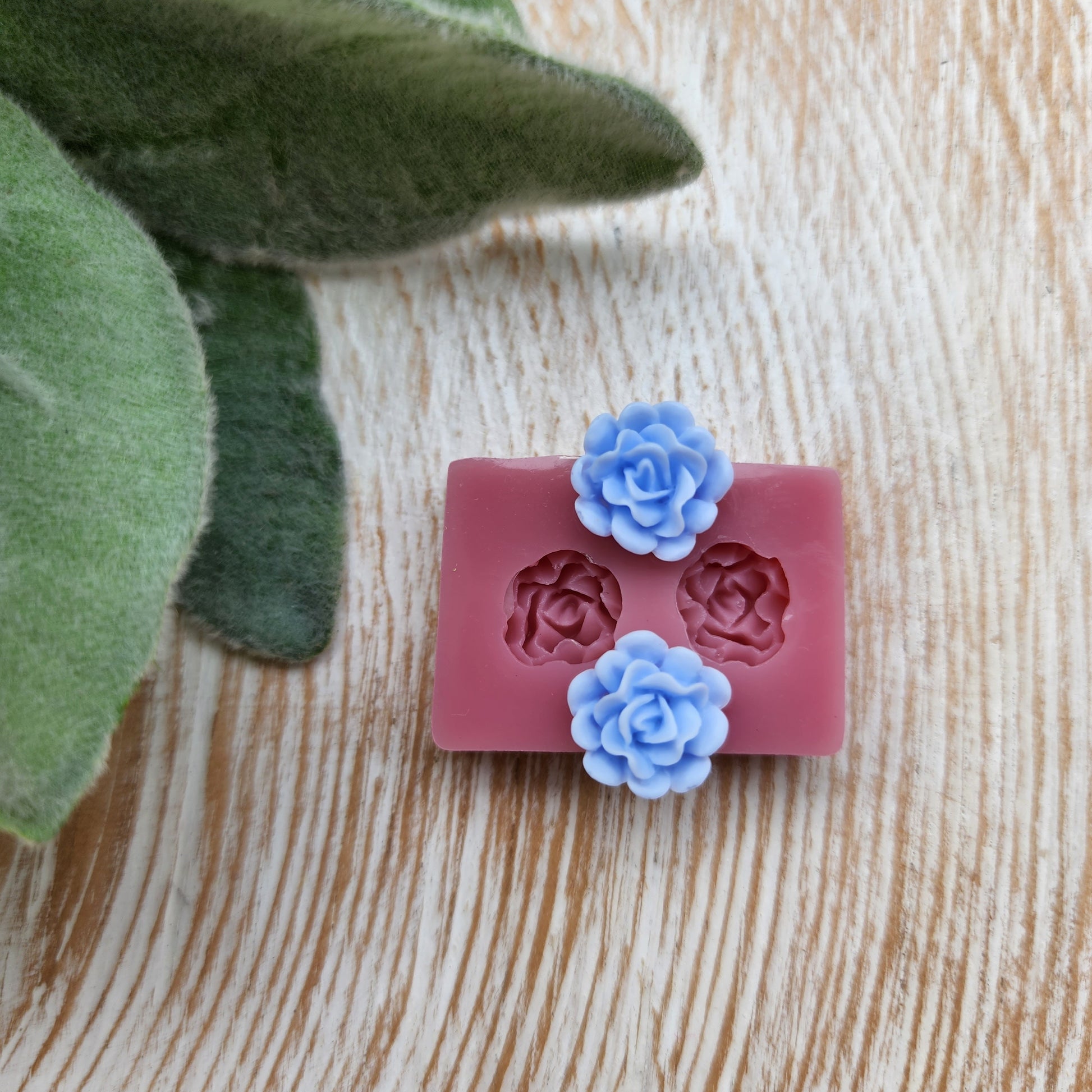 Silicone earrings mold / Silicone epoxy mold / Silicone stud earring moulds / Silicone UV resin molds / Flowers clay jewelry mold /Clay tool