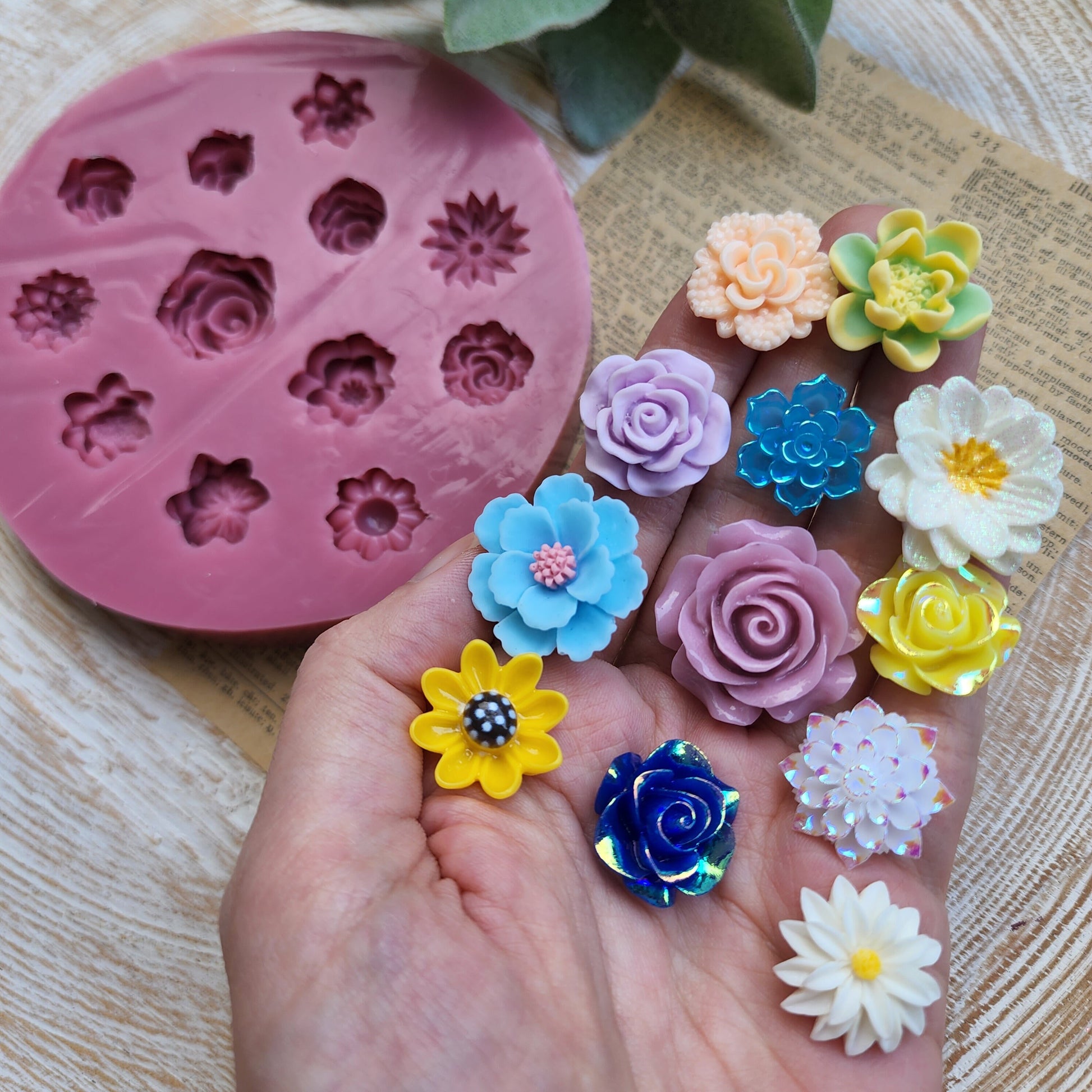 Silicone earrings mold / Silicone epoxy mold / Silicone stud earring moulds / Silicone UV resin molds / Flowers clay jewelry mold /Clay tool