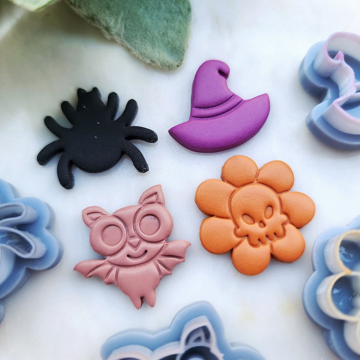 Halloween Polymer Clay cutters Stud earring clay cutters Earrings molds Polymer clay tool Bat Skull Spider Witch hat sharp cutter stamp