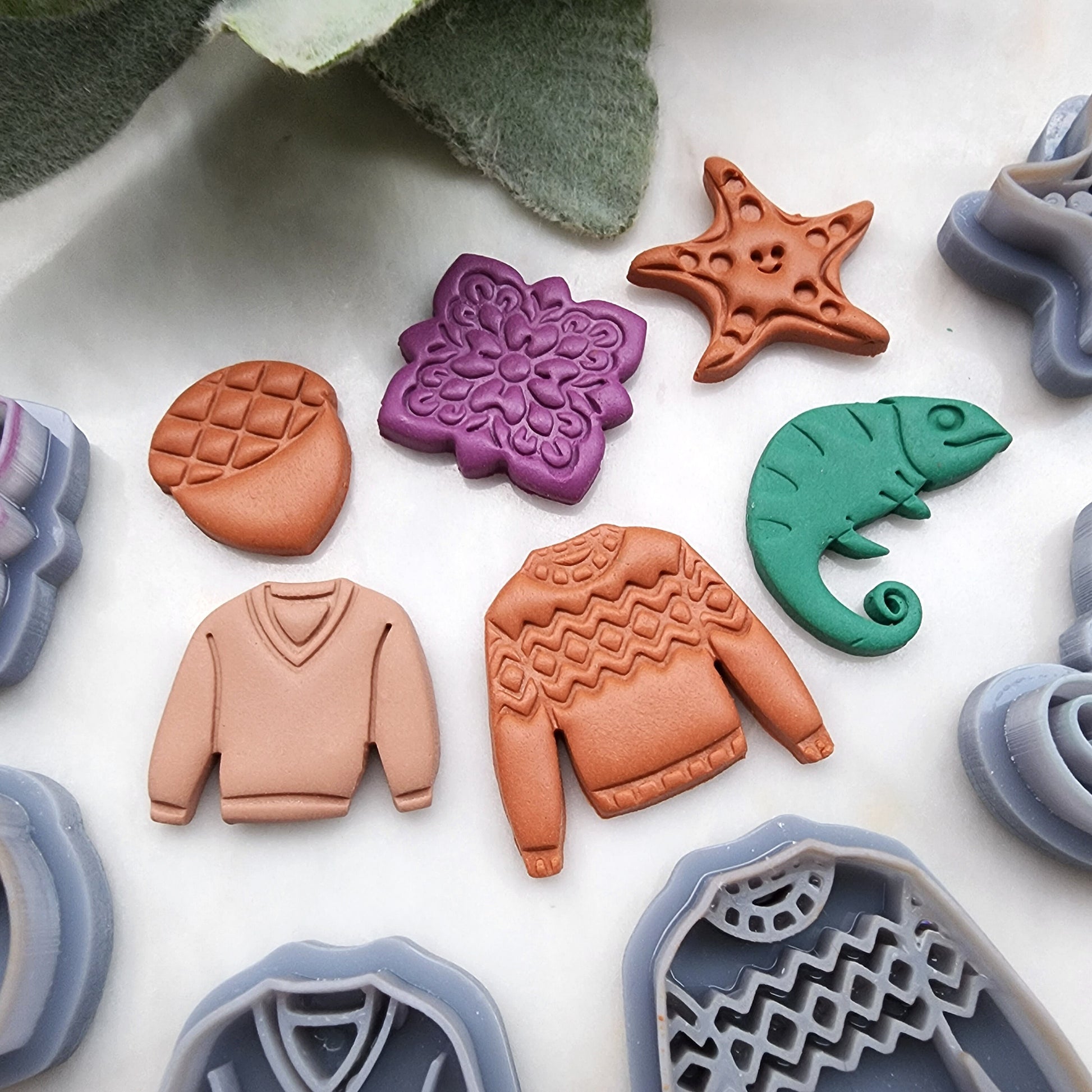 Fall Polymer Clay cutters Stud earring clay cutters Earrings molds Polymer clay tool Acorn Fall sweater Starfish Iguana sharp cutter stamp