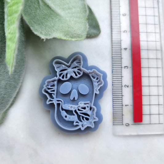 Halloween Polymer Clay cutters Stud earrings clay cutters Earrings mold Polymer clay tool Skull flower sharp cutter stamp Jewelry cutter