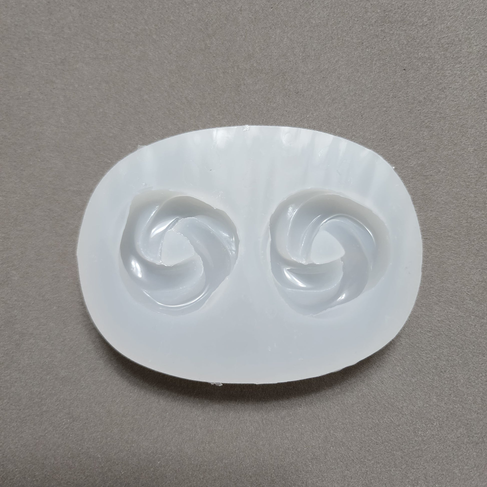 Silicone earrings mold / Silicone epoxy mold / Silicone earring moulds / Silicone UV resin molds / Knot earring silicone jewelry mold