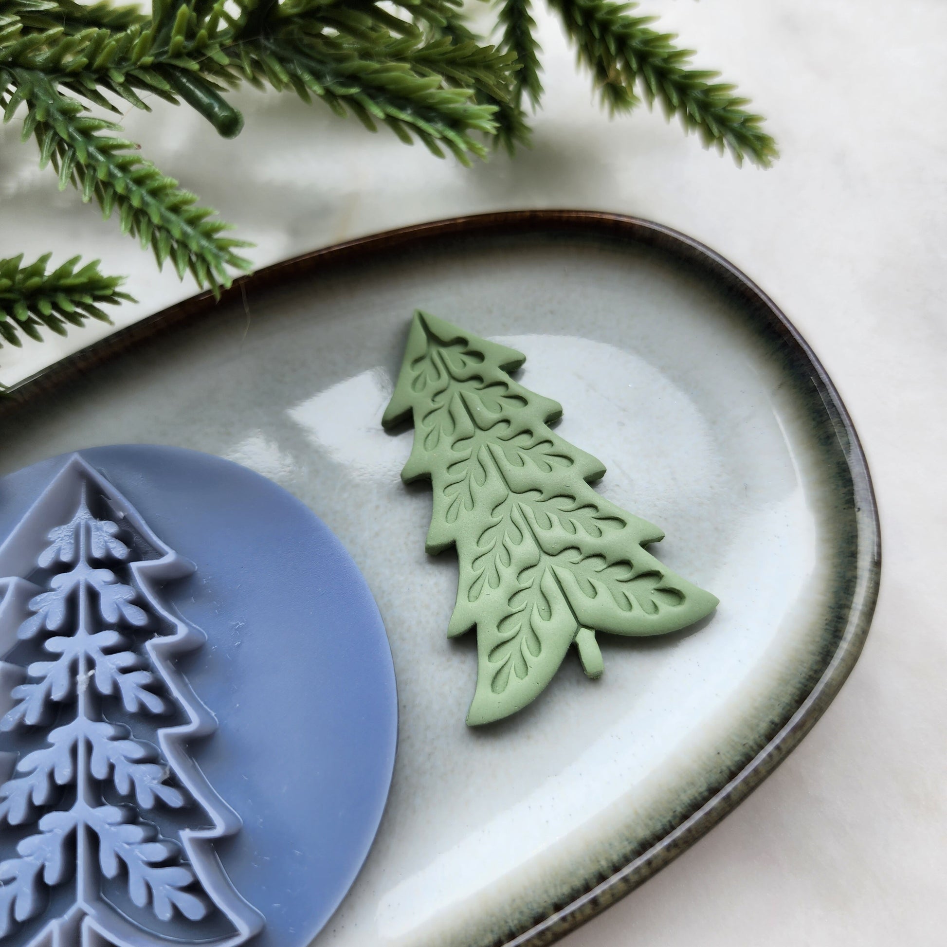 Christmas Polymer Clay cutters Christmas tree Earrings molds Polymer clay tool sharp cutter stamp Jewelry stud earrings cutters