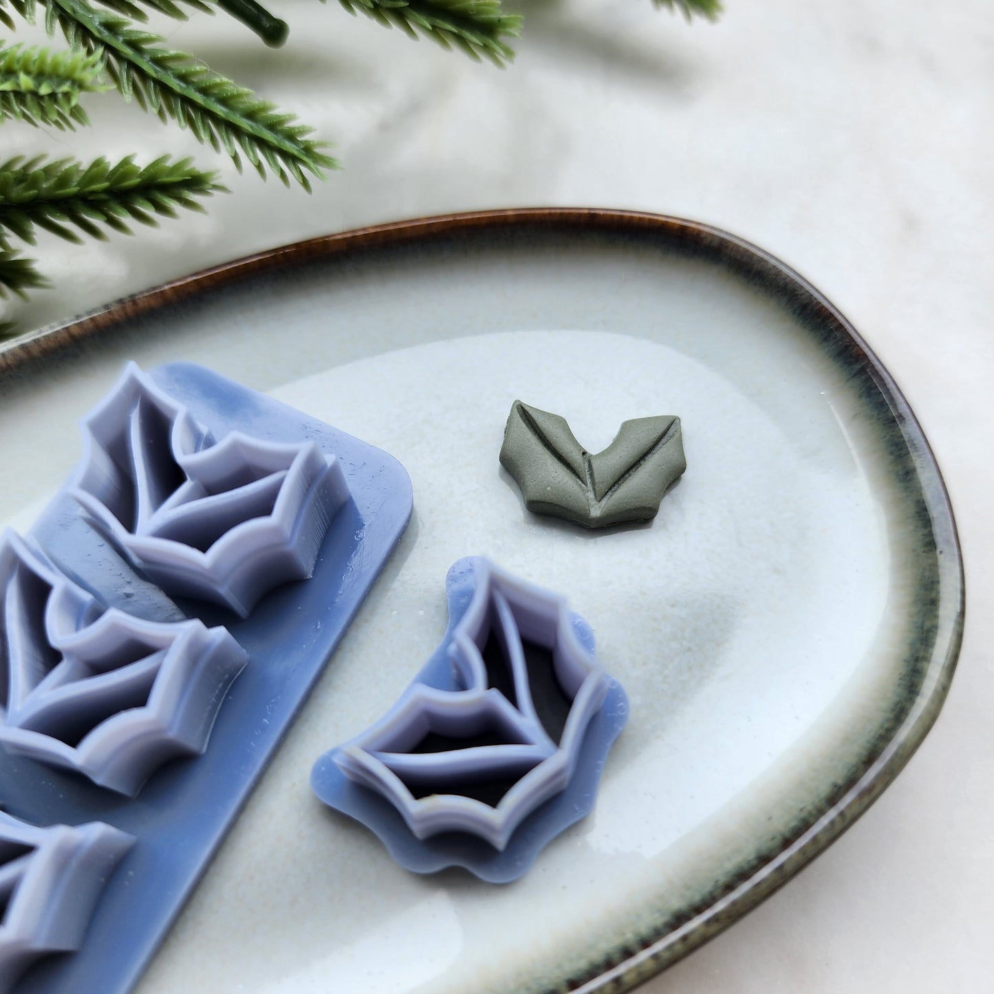 Christmas Polymer Clay cutters Holly leaf Earrings molds Polymer clay tool sharp cutter stamp Jewelry stud earrings cutters