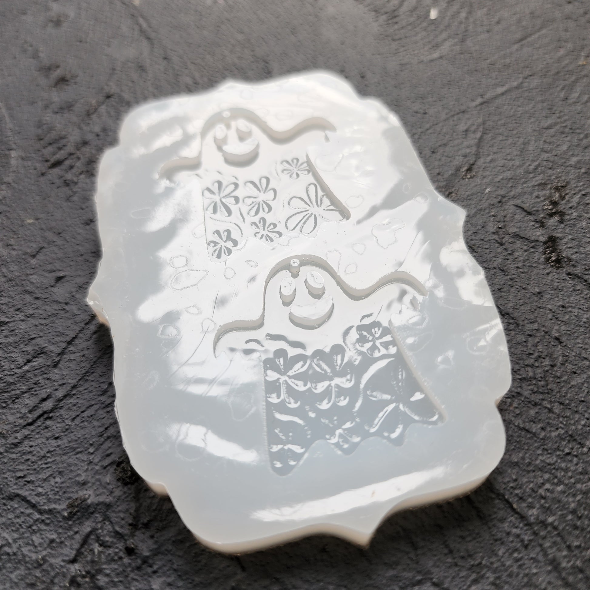 Silicone earrings mold / Silicone epoxy mold / Silicone UV resin molds / Halloween Ghost earrings silicone jewelry mold