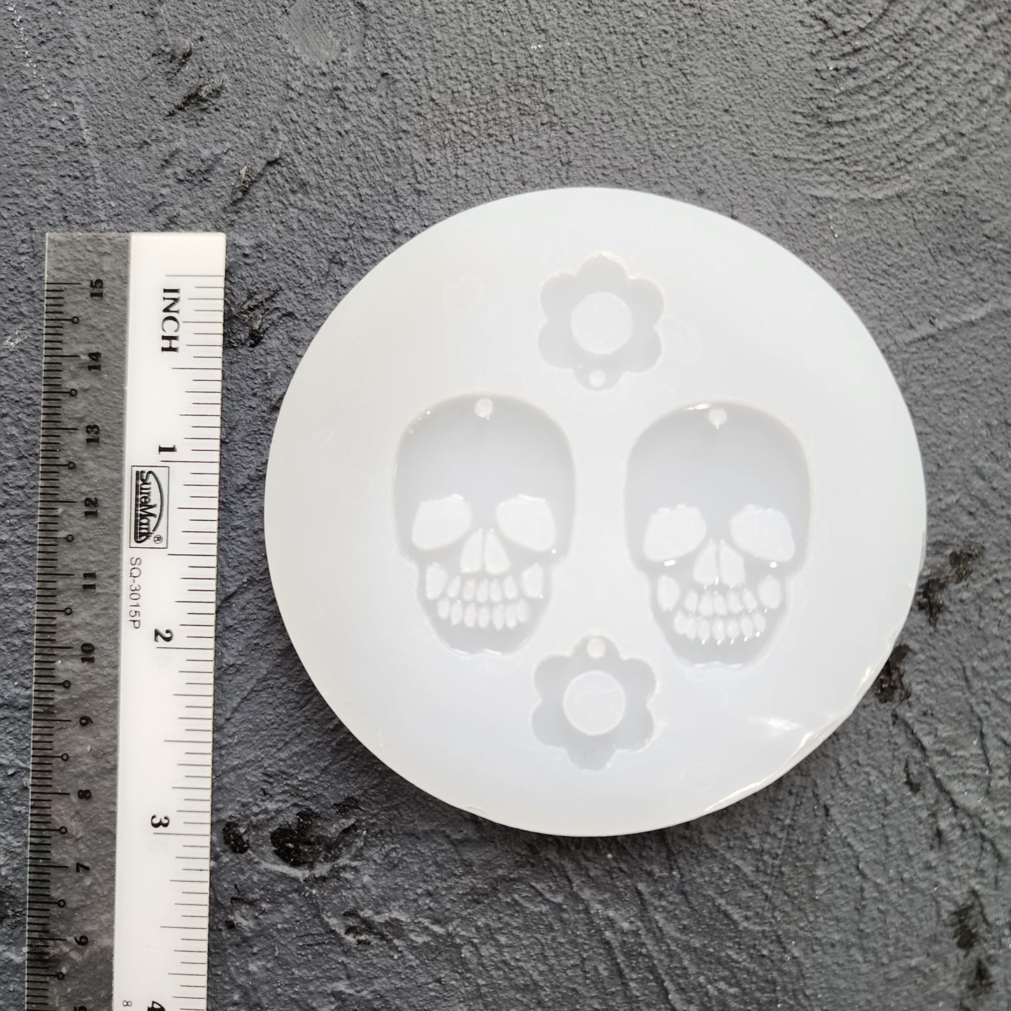 Silicone earrings mold / Silicone epoxy mold /Silicone earring moulds/Silicone UV resin molds/Halloween Skull earrings silicone jewelry mold