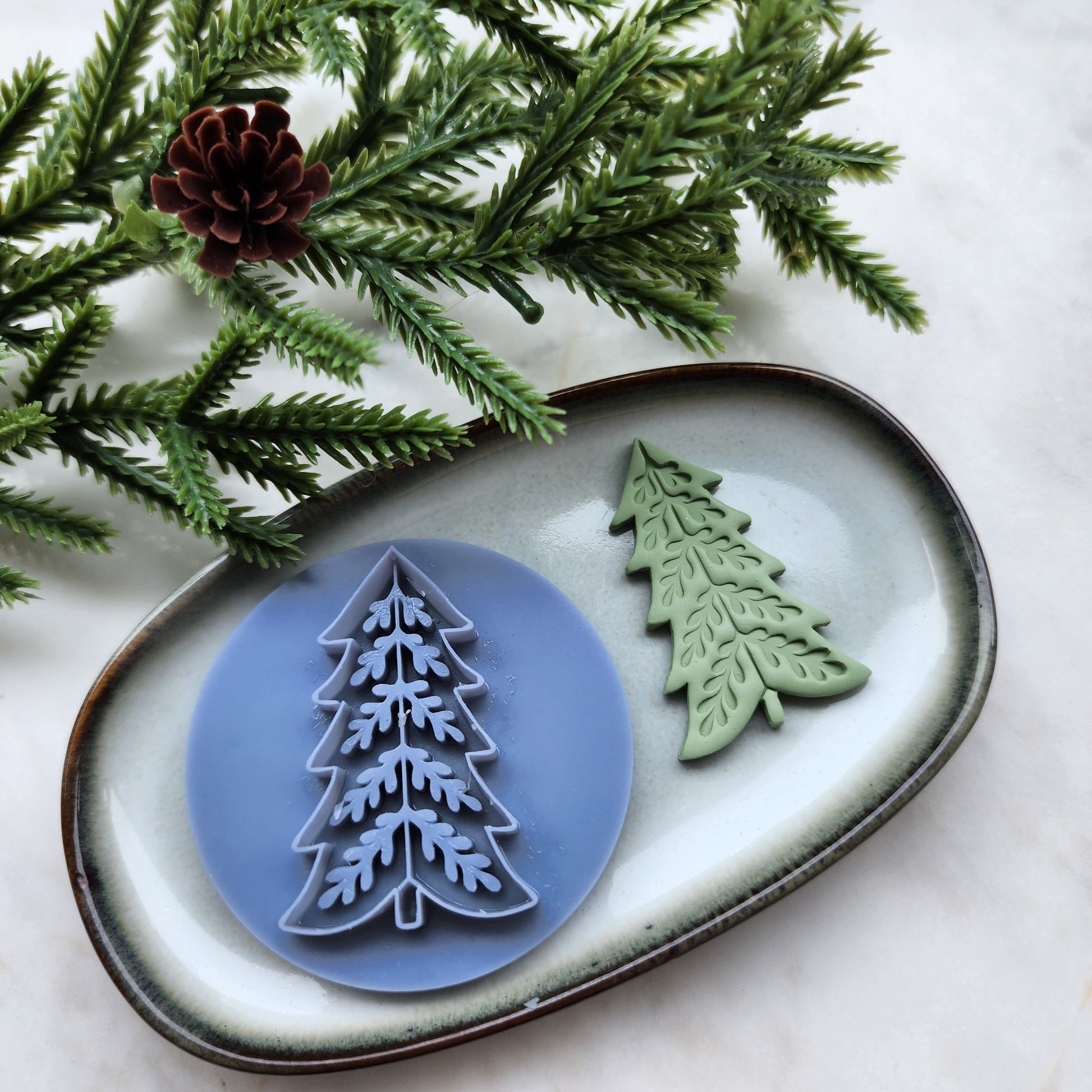 Christmas Polymer Clay cutters Christmas tree Earrings molds Polymer clay tool sharp cutter stamp Jewelry stud earrings cutters