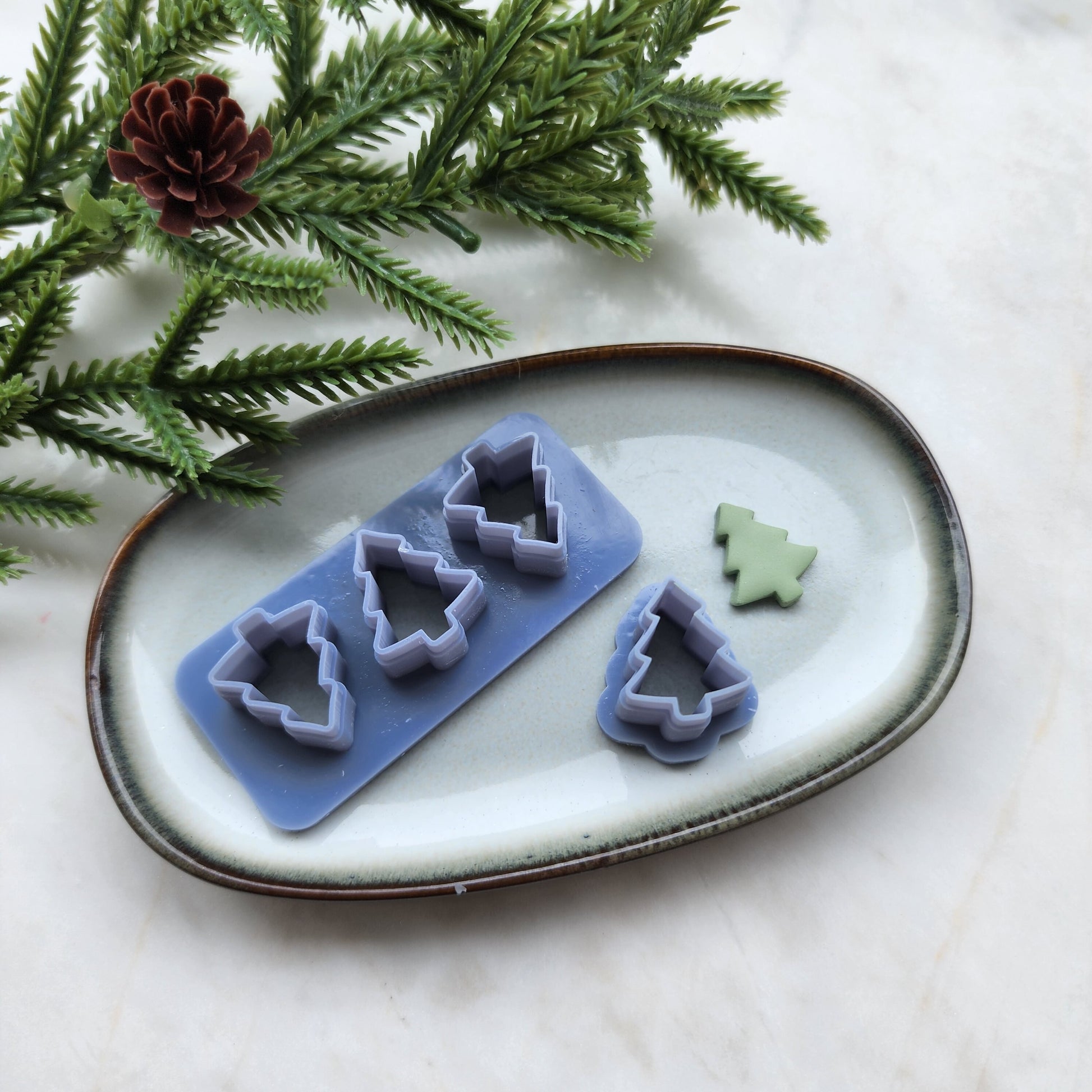 Christmas Polymer Clay cutters Christmas tree Earrings molds Polymer clay tool sharp cutter stamp Jewelry stud earrings cutters