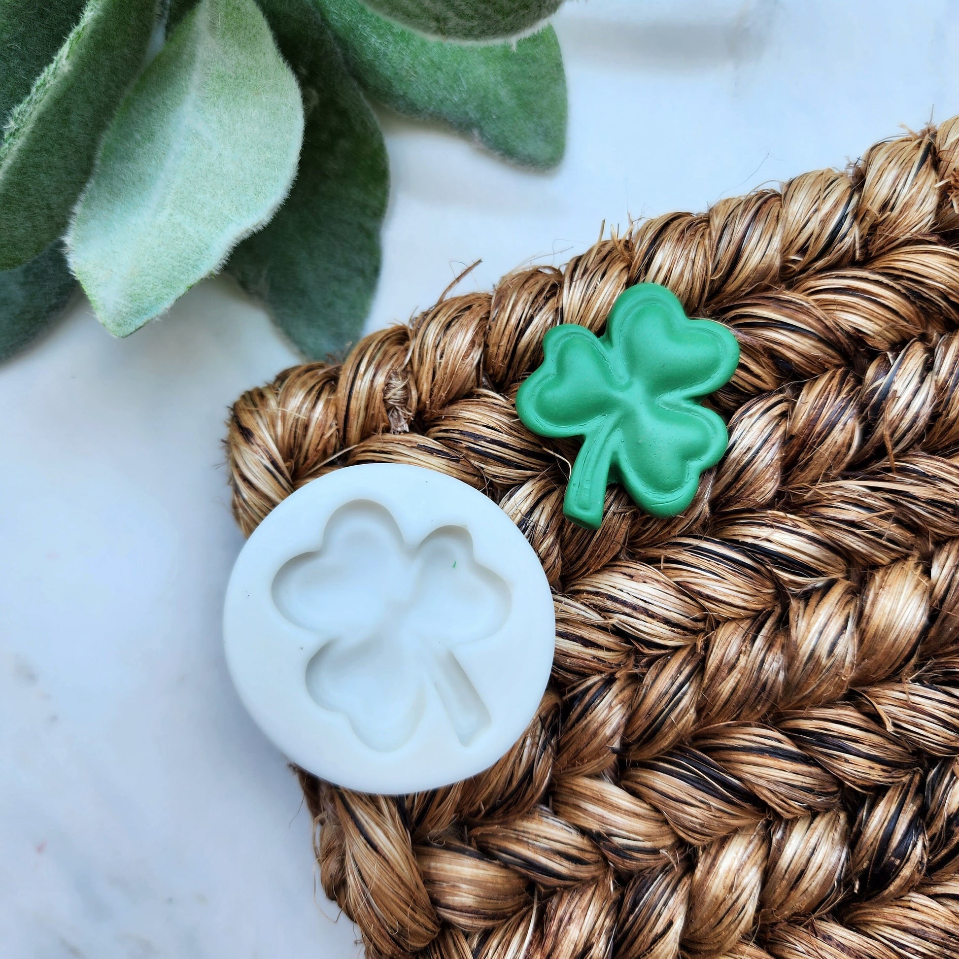 Polymer clay mold Silicone earrings mold "Clover leaf" Summer mold for resin and polymer clay Polymer clay tool Clay cutter Clay texture
