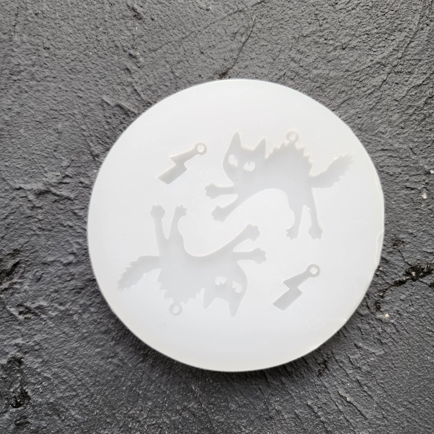 Silicone earrings mold / Silicone epoxy mold / Silicone UV resin molds / Halloween Cat earrings silicone jewelry mold