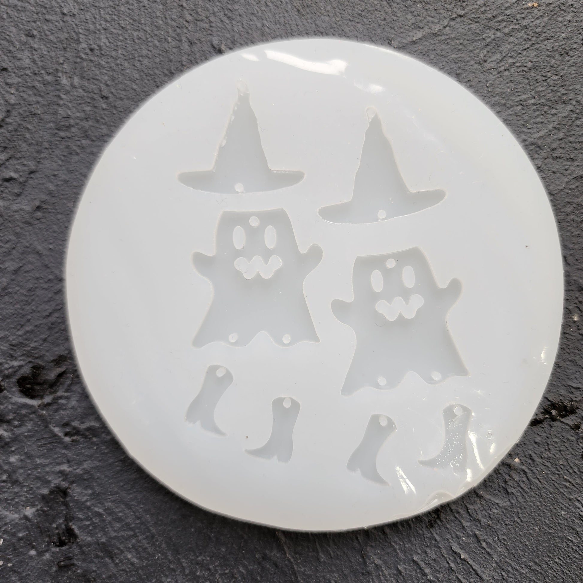 Silicone earrings mold / Silicone epoxy mold / Silicone UV resin molds / Halloween Ghost Witch hat earrings silicone jewelry mold