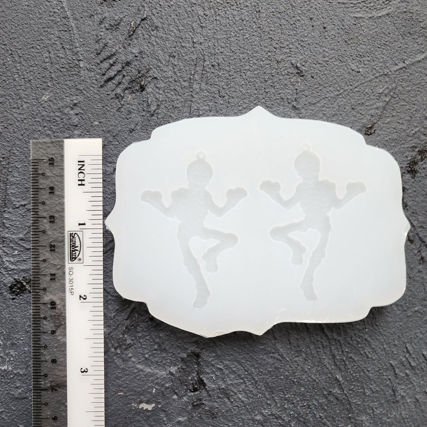 Silicone earrings mold/Silicone epoxy mold/Silicone earring moulds/Silicone UV resin molds/Halloween Skeleton earrings silicone jewelry mold