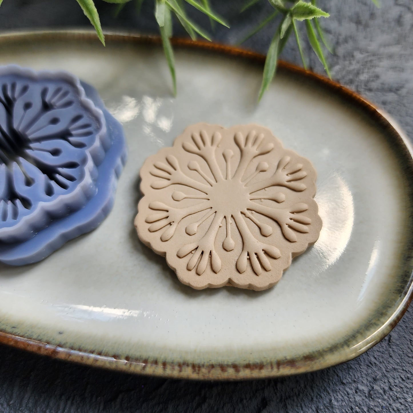 Christmas Polymer Clay cutters Snowflake Earrings molds Polymer clay tool sharp cutter stamp Jewelry stud earrings cutters